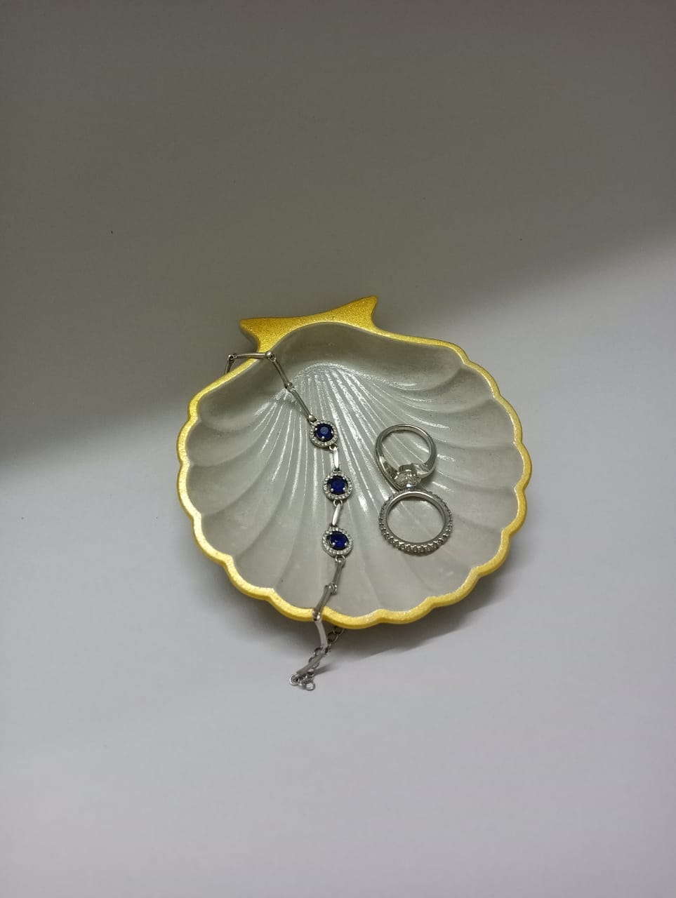 Shell Shape Jewelry Holder