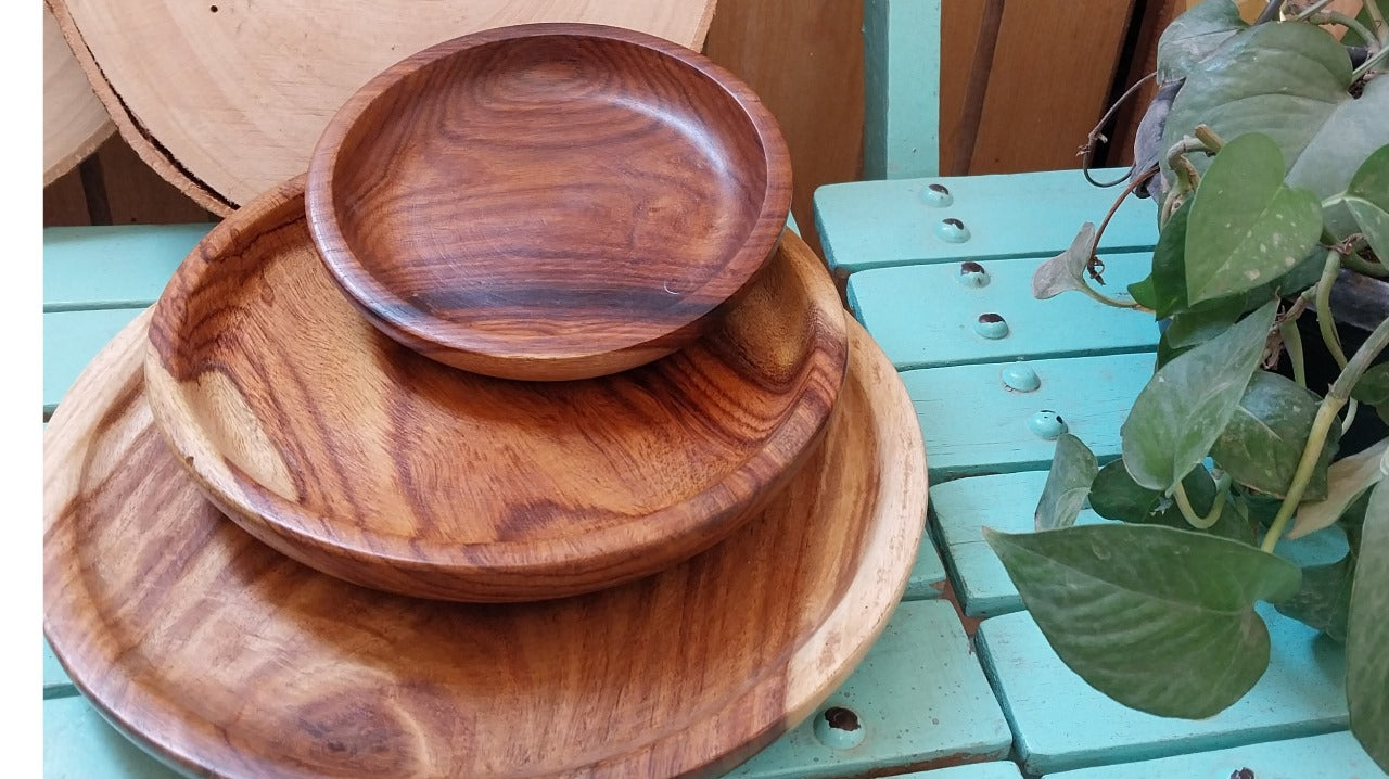Wooden Flat 3 Plates Set