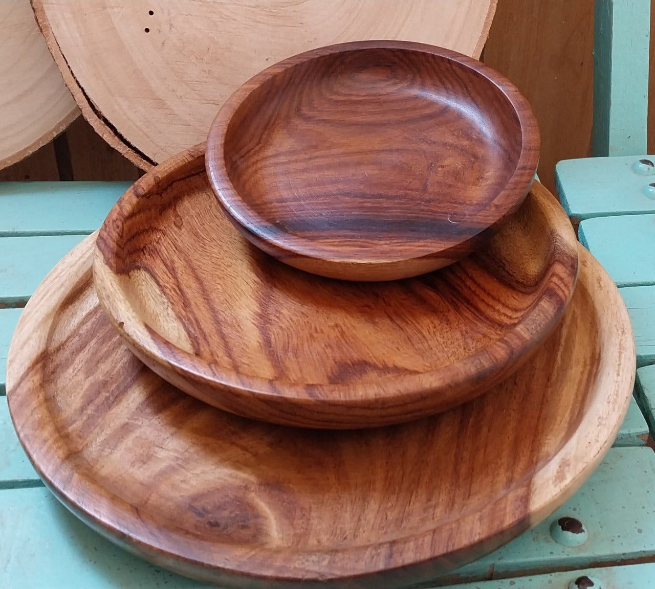 Wooden Flat 3 Plates Set