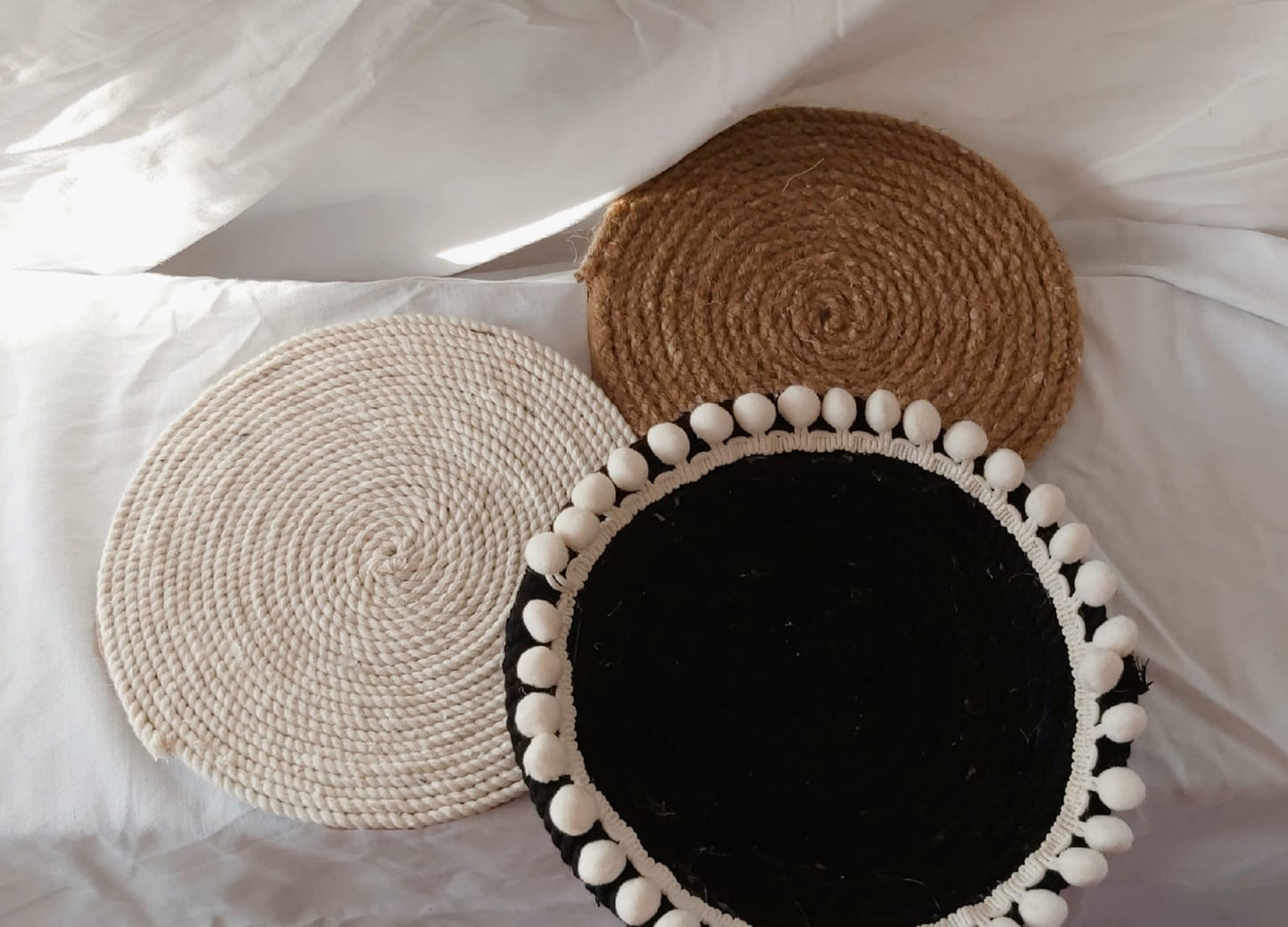 Round Shaped Home Wall Hangings Set